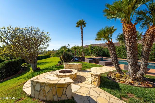 5810 Zumirez Drive, Malibu CA: https://media.crmls.org/mediaz/b22c10c8-475d-4c65-bf11-4a7d97a7795c.jpg