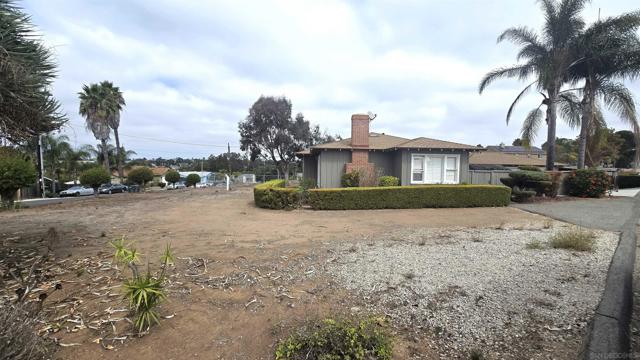 323 Hill Dr, Vista, California 92083, 3 Bedrooms Bedrooms, ,2 BathroomsBathrooms,Single Family Residence,For Sale,Hill Dr,250041272SD