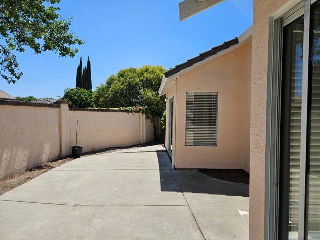 4575 Park Hill Court, Antioch CA: https://media.crmls.org/mediaz/b22c725d-a865-40ad-8d0f-436e6c99383b.jpg