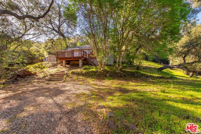 800 N Topanga Canyon Boulevard, Topanga CA: https://media.crmls.org/mediaz/b22e7a48-8b30-415f-8363-b240565cd642.jpg