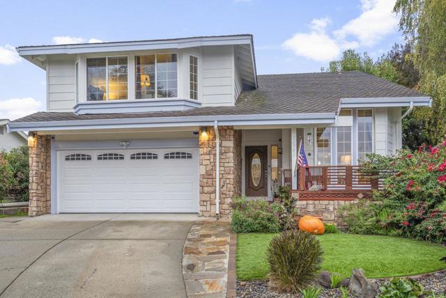 16761 Dry Creek Court, Morgan Hill CA: https://media.crmls.org/mediaz/b22ee2f1-1006-4093-a0ee-7dc887ff334f.jpg