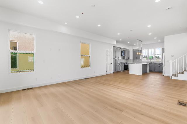 409 San Luis Avenue, Watsonville CA: https://media.crmls.org/mediaz/b22ef36a-809f-48c7-8604-509a279aadc9.jpg