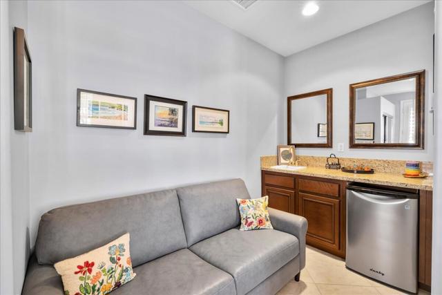 81485 Golden Poppy Way, La Quinta CA: https://media.crmls.org/mediaz/b22f2bcc-4b72-44f7-ab2a-9f517450303c.jpg