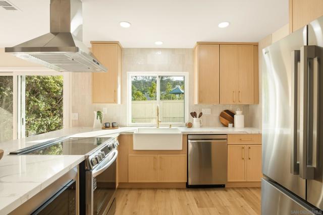 Image 4 of 35 For 6759 Paseo Del Vista