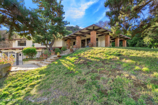 320 E Carlisle Road, Thousand Oaks CA: https://media.crmls.org/mediaz/b22fabd9-7727-4529-9fe9-f0fff83e2de8.jpg