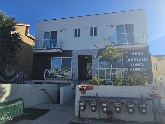 Detail Gallery Image 2 of 19 For 14550 Burbank Bld #105,  Sherman Oaks,  CA 91411 - 1 Beds | 1/1 Baths