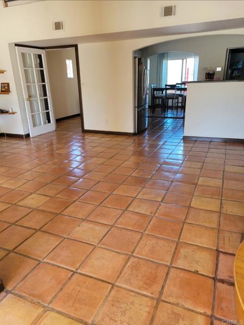 Detail Gallery Image 7 of 36 For 3753 Coleman Ave, San Diego,  CA 92154 - 5 Beds | 2 Baths