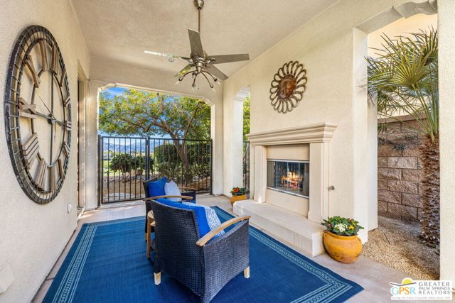 4284 Arcada Street, Palm Springs CA: https://media.crmls.org/mediaz/b2334c6f-68f5-4f9e-b9dc-86c48c20278f.jpg