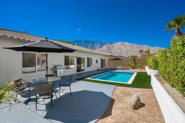 836 Mira Grande, Palm Springs, CA 92262