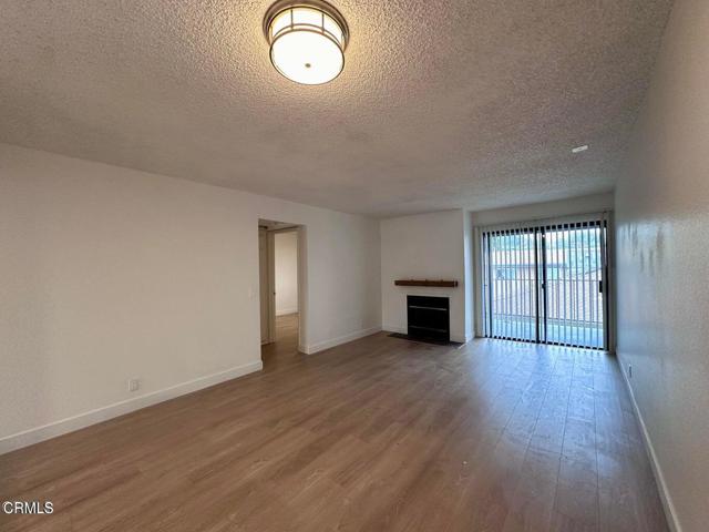 3239 Altura Avenue, Glendale CA: https://media.crmls.org/mediaz/b23370c2-f01d-45a9-bf9d-c9fb2e0f80a8.jpg