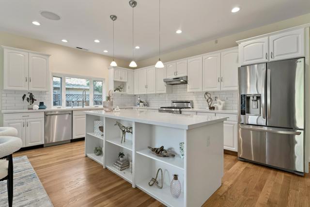 1152 Morton Court, Mountain View CA: https://media.crmls.org/mediaz/b234578b-3a59-4775-95ec-f5480e03f69f.jpg