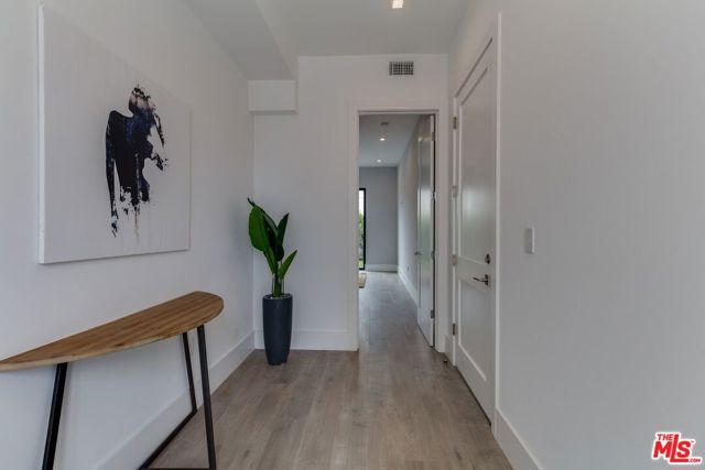 4830 1/2 W pickford Street, Los Angeles CA: https://media.crmls.org/mediaz/b2353bad-a550-44c2-ba87-16a742e50f42.jpg