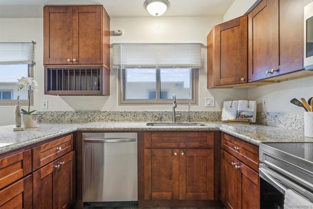 2680 Worden Street, San Diego CA: https://media.crmls.org/mediaz/b235591a-ea4a-4504-8dc9-1787f68a89c0.jpg
