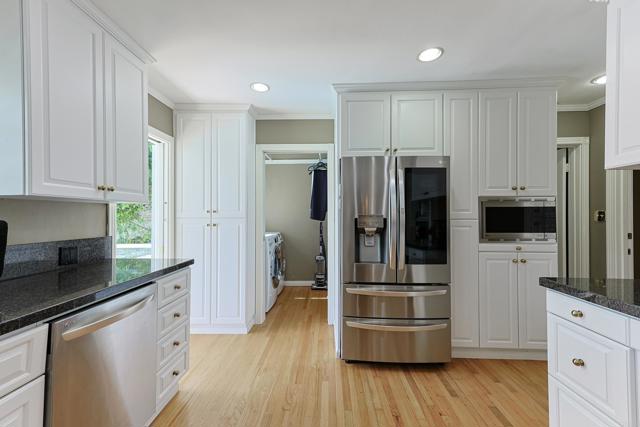 Image 13 of 55 For 733 Alameda  