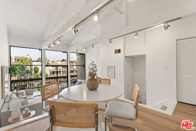 9323 Marina Pacifica Drive, Long Beach CA: https://media.crmls.org/mediaz/b235f363-cbce-4bcd-91d3-0fbb93770420.jpg