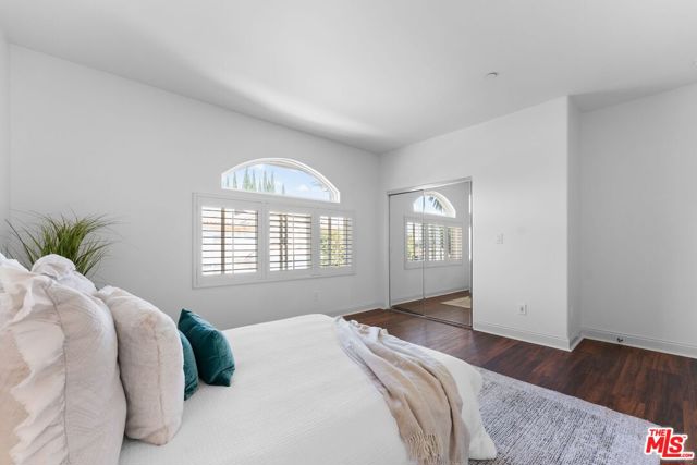 11840 Rowles Court, Los Angeles CA: https://media.crmls.org/mediaz/b2366c48-e625-489c-9979-d008be141bbf.jpg