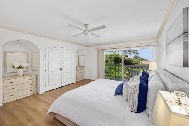 2294 Caminito Castillo, La Jolla CA: https://media.crmls.org/mediaz/b237304b-5305-4924-9401-e88beb922aa8.jpg