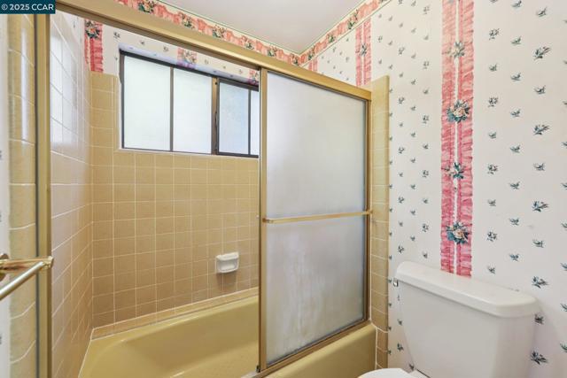 58 Saint Andrews Ln, Alamo CA: https://media.crmls.org/mediaz/b2384069-1d52-42a9-b288-2fef79462a32.jpg