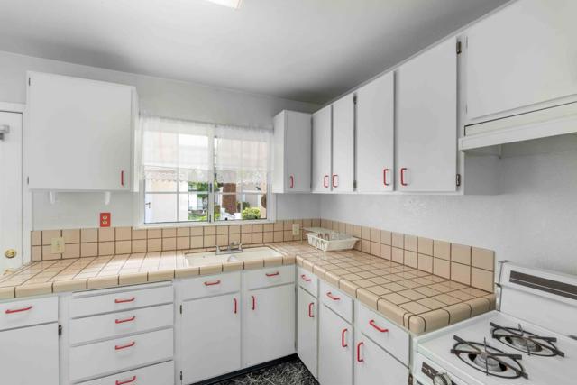 1116 17th Avenue, Redwood City CA: https://media.crmls.org/mediaz/b238a966-993e-4607-9902-1e8513153c40.jpg