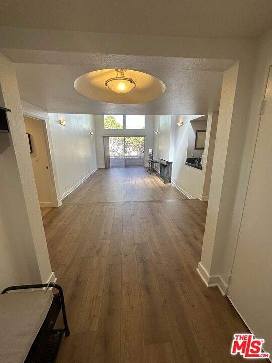 1531 Camden Avenue, Los Angeles CA: https://media.crmls.org/mediaz/b238b909-5535-4eed-8963-e47412a5e176.jpg