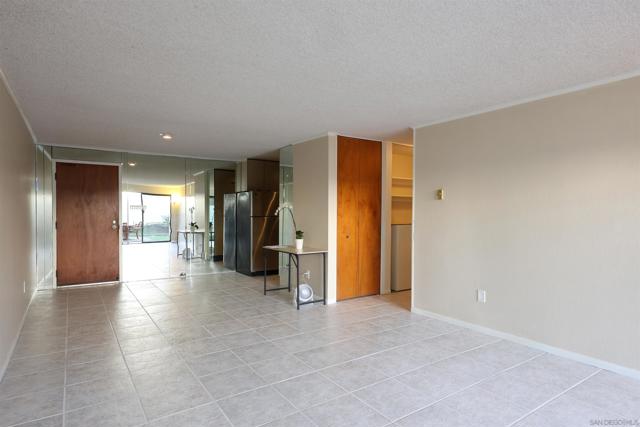 8338 Regents Rd., San Diego CA: https://media.crmls.org/mediaz/b2390983-6d99-41eb-af1e-b49e3a687699.jpg