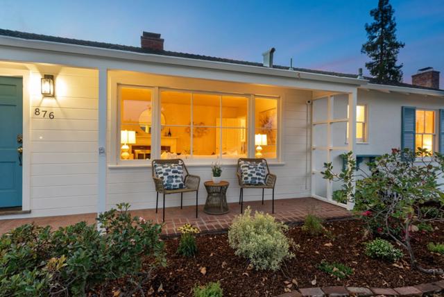 876 Sunset Drive, Santa Clara CA: https://media.crmls.org/mediaz/b239ca47-52d6-4d13-9ed3-612530c464dd.jpg
