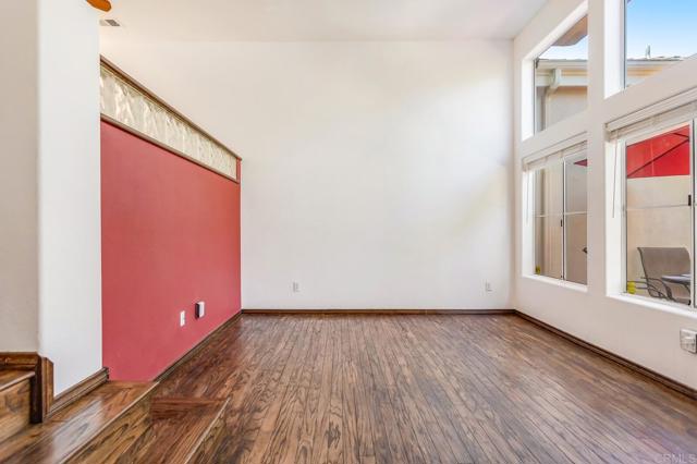 Detail Gallery Image 7 of 36 For 12916 Carmel Creek Rd, San Diego,  CA 92130 - 2 Beds | 2/1 Baths