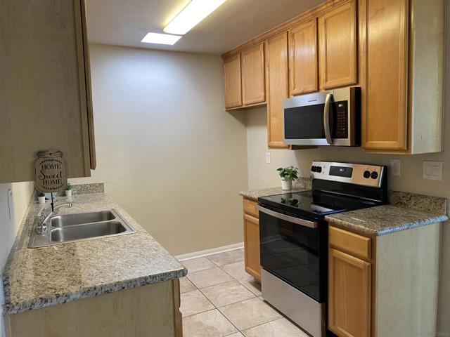 Image 4 of 29 For 6333 Mount Ada  264