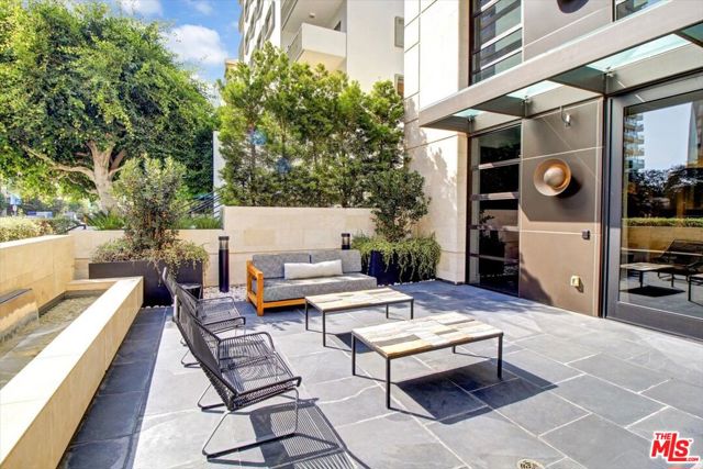 10777 WILSHIRE Boulevard, Los Angeles CA: https://media.crmls.org/mediaz/b23b2e49-f632-43e9-ae9d-0e49ddc53001.jpg