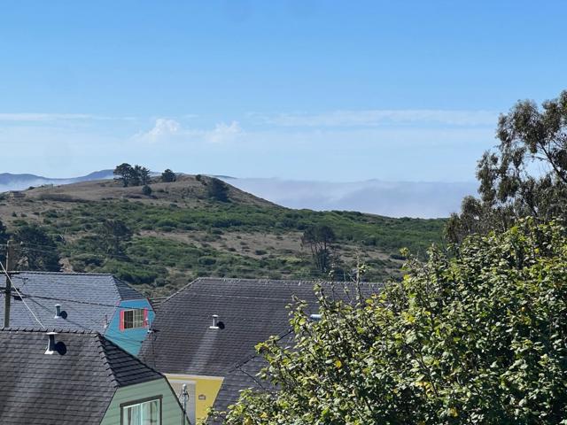 672 Claridge Drive, Pacifica CA: https://media.crmls.org/mediaz/b23b69b8-d567-475f-8c91-5a1476a67fb6.jpg