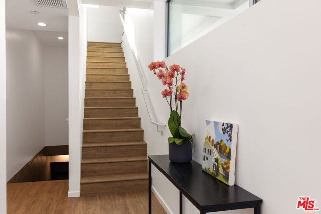 1244 14th Street, Santa Monica CA: https://media.crmls.org/mediaz/b23c416f-3e50-471b-a2b3-0bf4f629e3ca.jpg