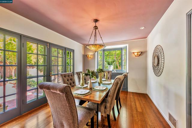 23 El Verano, Orinda CA: https://media.crmls.org/mediaz/b23dac84-56dc-45d3-b96e-20493c5ab1b2.jpg