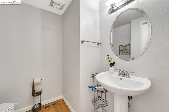 Image 15 of 39 For 3342 San Saba Dr