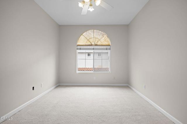 273 Camino Toluca, Camarillo CA: https://media.crmls.org/mediaz/b23e56c4-06c6-457b-81d4-d2c9f6f9df9e.jpg