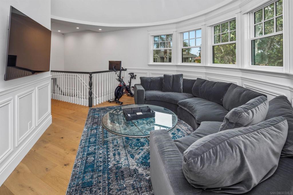 MLS #250001296SD img 32