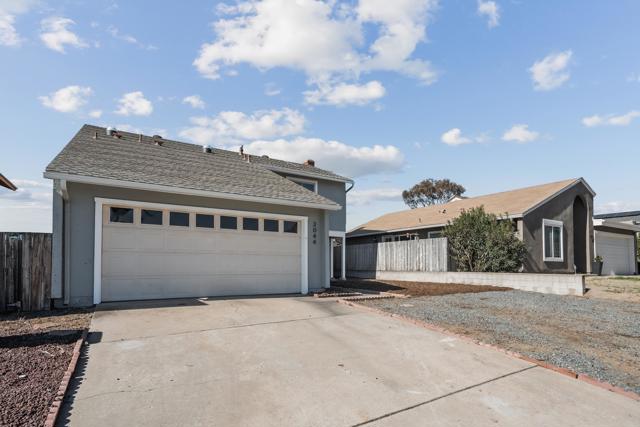 Detail Gallery Image 2 of 23 For 3044 Fleming Dr, San Diego,  CA 92139 - 4 Beds | 2 Baths