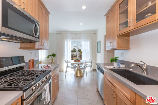2721 2ND Street, 201 photo 6