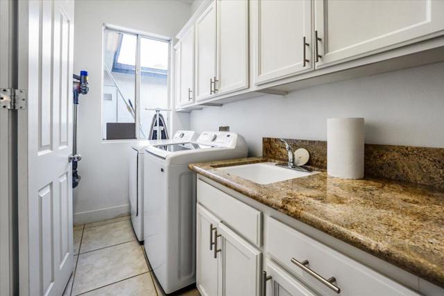 34620 Via Josefina, Rancho Mirage CA: https://media.crmls.org/mediaz/b24046ed-2aab-4d5f-bc6c-d10d30c2894d.jpg