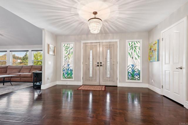 139 Parnassus Circle, Oceanside CA: https://media.crmls.org/mediaz/b2406625-941e-4975-84b3-0e135a336a55.jpg