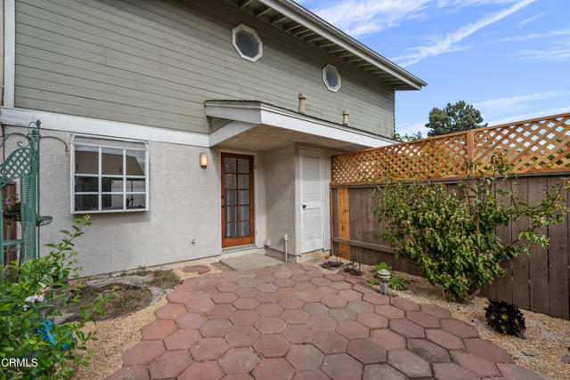 Detail Gallery Image 14 of 29 For 1223 Chelan Ln, Ventura,  CA 93004 - 1 Beds | 1/1 Baths