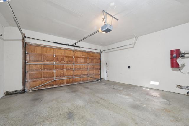 447 Donner Way, San Ramon CA: https://media.crmls.org/mediaz/b240e5f3-433b-4967-9f7e-badc9925d5c7.jpg