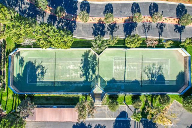 675 N Los Felices W Circle, Palm Springs CA: https://media.crmls.org/mediaz/b242252a-b2a2-434e-816b-4b495473e407.jpg