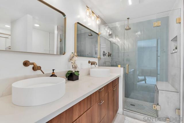 Image 22 of 44 For 50 Montego Ct