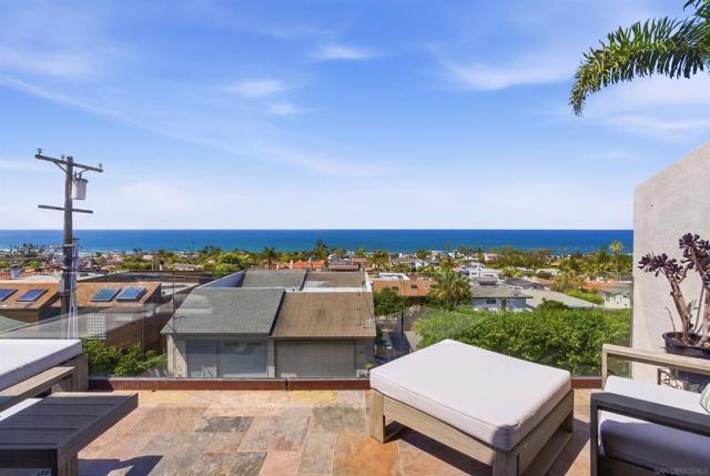 Image 37 of 60 For 2372 Oxford Ave