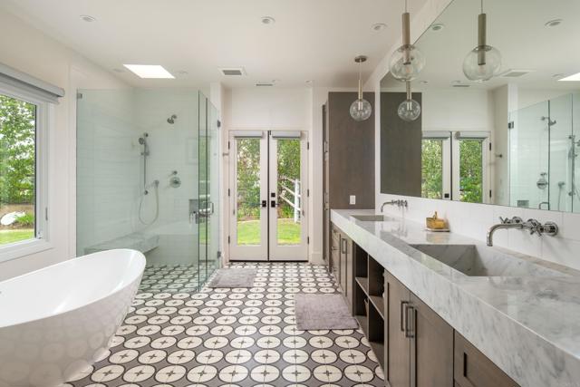 3035 Paseo Cielo, Rancho Santa Fe CA: https://media.crmls.org/mediaz/b243457e-5e6d-4ca6-8a58-0fb9ee5cf74c.jpg