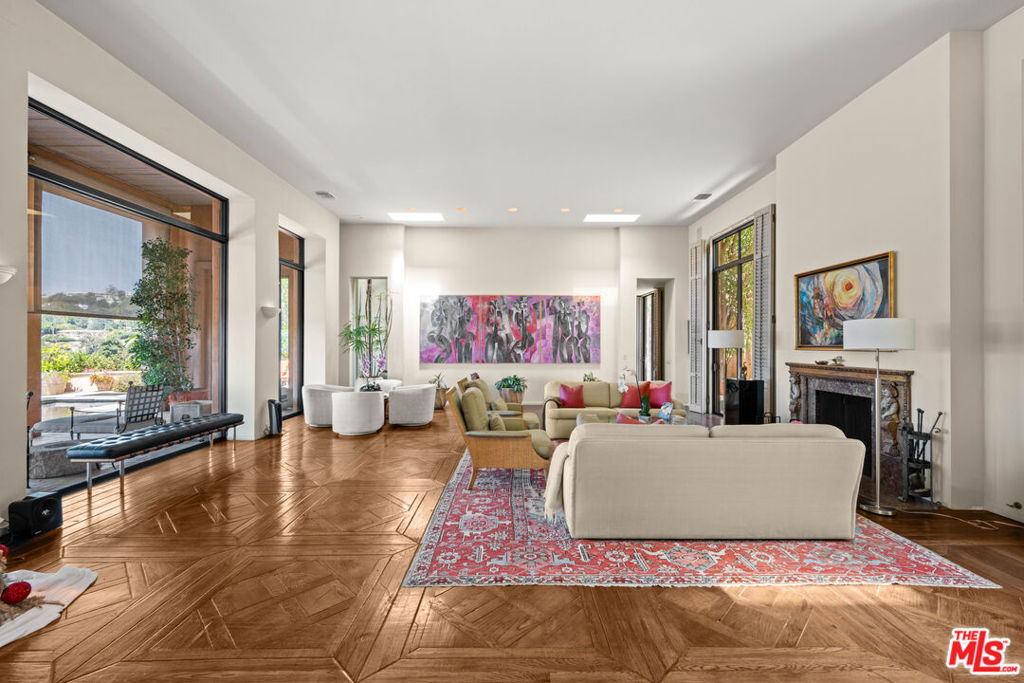 MLS #25595643 image #11