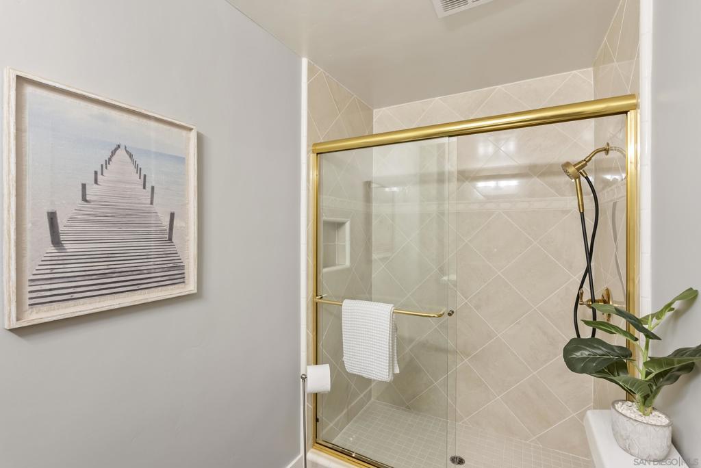 MLS #250036345SD img 36