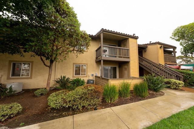 1910 Avenida Del Mexico, San Diego CA: https://media.crmls.org/mediaz/b24603b5-67b1-43fc-b155-970fac0f274e.jpg