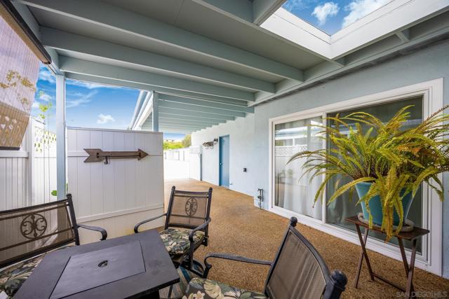 3839 Vista Campana S, Oceanside CA: https://media.crmls.org/mediaz/b247138c-0256-4c2c-b012-e9a9184a137e.jpg