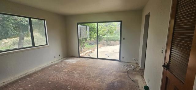 17925 Damian Way, Salinas CA: https://media.crmls.org/mediaz/b2489faa-cb0a-4319-8a43-9f23a0ac8b0a.jpg